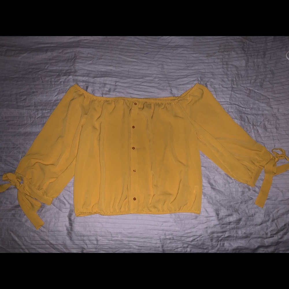 Off-Shoulder Blouse